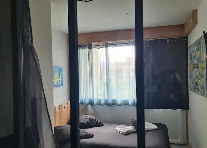 Magnifique Apt A Deux Pas Du Lac Et Pres Du Centre