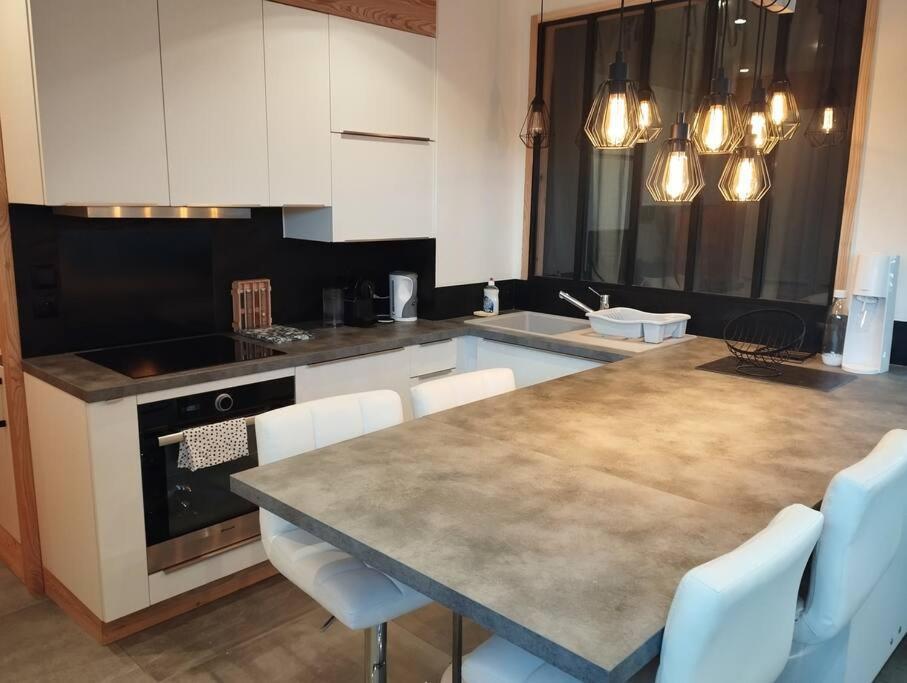 Apartment Magnifique A Deux Pas Du Et Pres Du Centre Annecy